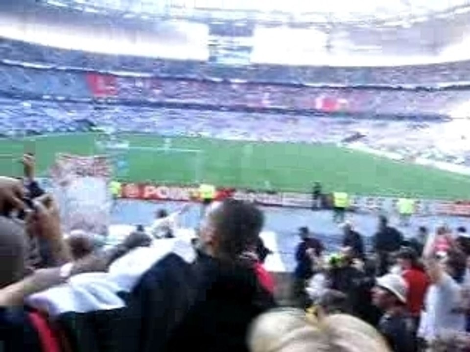 Qui ne saute pas n'est pas nicois !