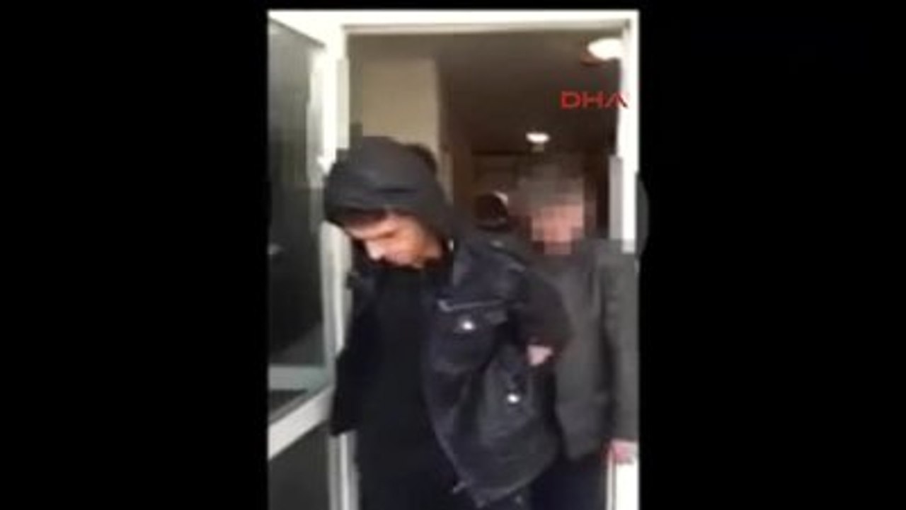 Ankara'da Yakalanan 2 Işid'li Canlı Bomba Evden Böyle Çıkarıldı