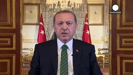 Riot police fire water cannon on protesters in Diyarbakir