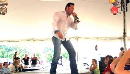 Casper Slee sings 'Steamroller Blues' Elvis Week 2009