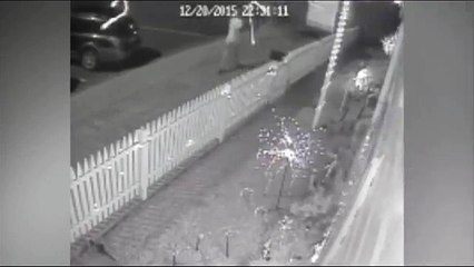 Police hunting grinch who stole a giant inflatable Santa