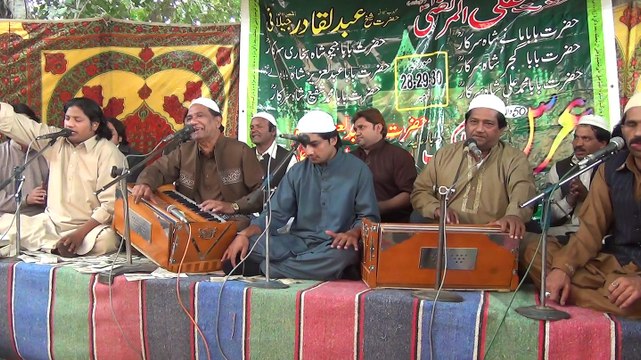 Manqabat [Gatti Darbar Shareef, Chak # 202, Faisalabad, Pakistan] Kalay Khan Rajab Khan Qawwal Son of Ustaad Bhaag Khaan Qawwal Gatti Darbar Shareef, Faisalabad Mehfil-e-Samah {29-11-2015}