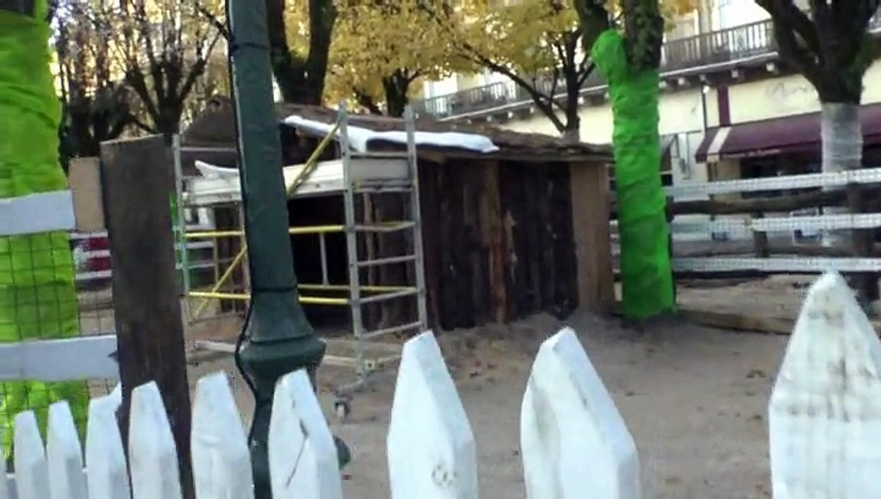 IL ÉTAIT UNE FOIS NOËL À PAU - 4 DÉCEMBRE 2015 - XIII - LA MAISON DU PÈRE NOËL.