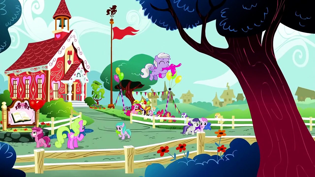 Pinkie Pie Makes Balloon Animals - My Little Pony: Friendship Is Magic - Season 5