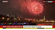 Moskau Begrüßt 2016 Mit Verzögerter Feuerwerk