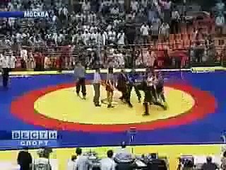 Uçan Tekme ile Adam Öldürmek - Rey Mysterio[[AAA Mega Şampiyonası]]720p