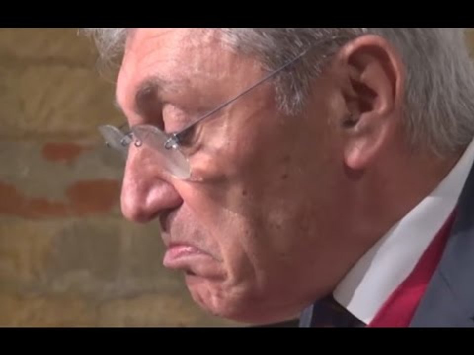 Napoli - Primarie, la norma "anti Bassolino" manda nel caos il Pd (24.11.15)