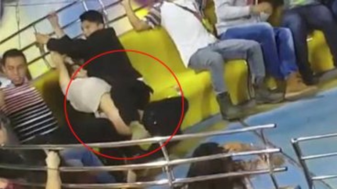 Ogil va ona sevishganlar porno