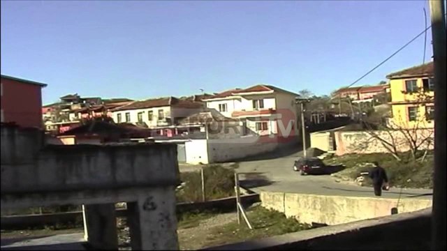 Report TV - Krujë, shpërthen në oborrin e banesës granata, s'ka të lënduar
