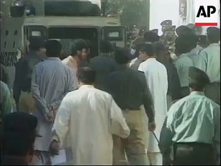 How Rangers Brought Nawaz Sharif In Court Time Of Musharraf Coup