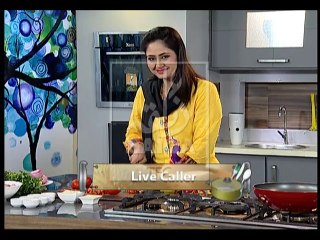 Zaiqa Subh with Host Mahin Khan (31, December 2015)