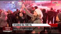 İSTANBUL'DA YENİ YIL-1 OCAK 2016-İSTANBUL YOĞUN KAR YAĞIŞI İLE YENİ YILI KARŞILADI