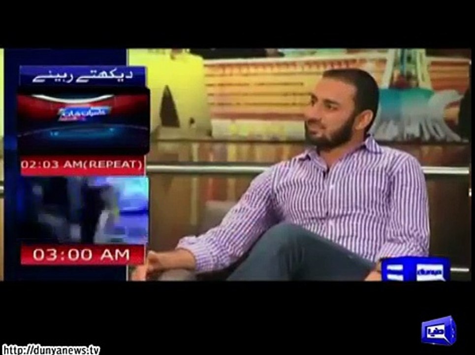 Dunya News- Jogi baba and saeed ajmal playing with each other.