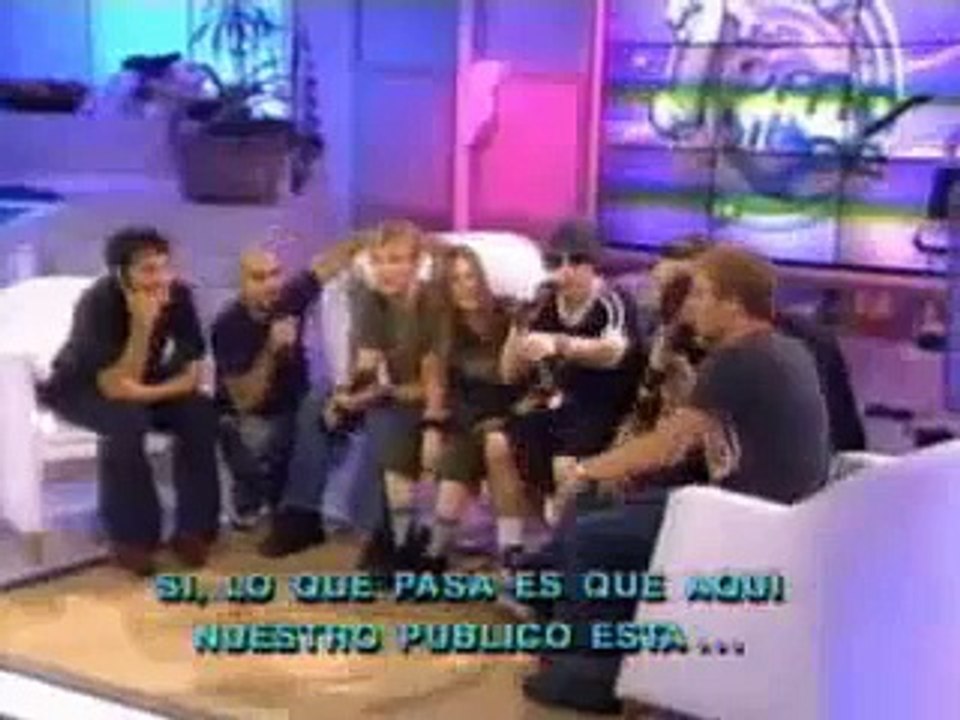 Avril Lavigne Interview bei Toma Libre in Mexico