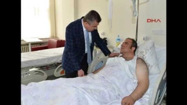 Emniyet Genel Müdürü Lekesiz'den GATA'da Tedavi Gören Yaralı Polis Memurlarına Geçmiş Olsun Ziyareti