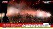 Dubai Silvester-Feuerwerk Geht Auf, Neben Brennenden Gebäude
