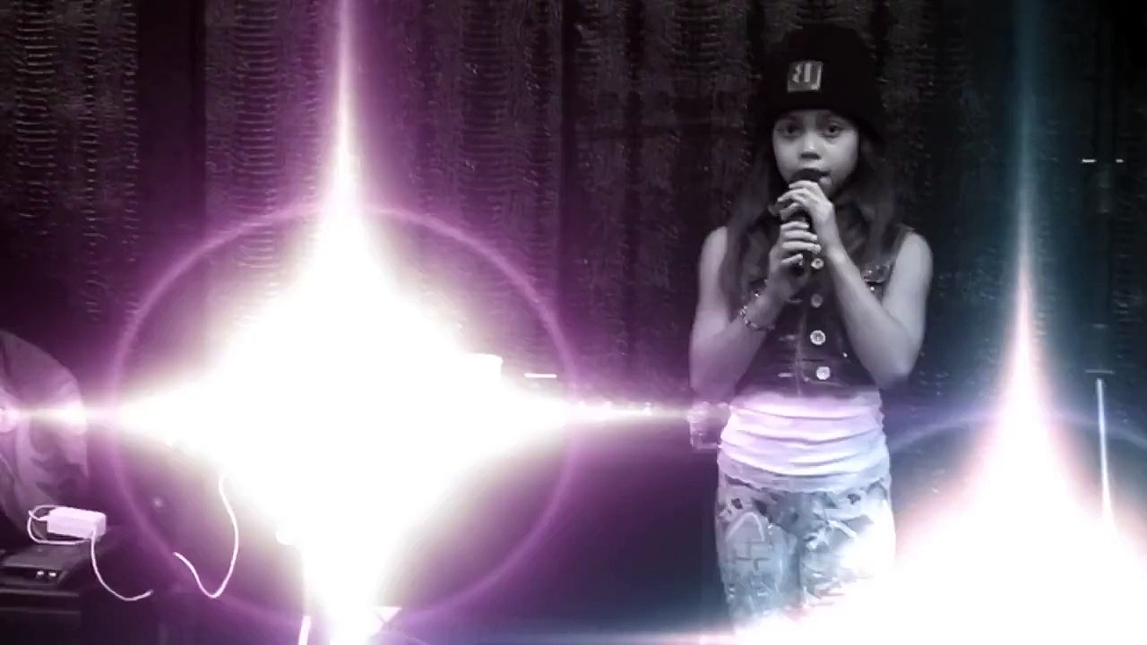 Asia Monet Ray Singing