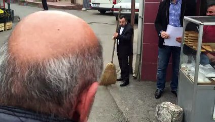 köksal baba rıçıtı bayılttı-2015