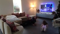 Ayant vu une chorégraphie à la télé... Ce que feront ce père et sa fille de 4 ans est incroyable