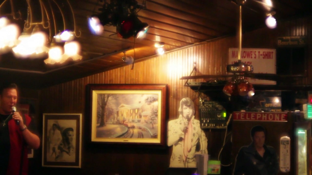 Scott Michael sings 'Polk Salad Annie' Marlowes Elvis Week 2014