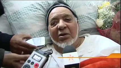 من فراش المرض الوزير يتمنى لكم سنة سعيدة