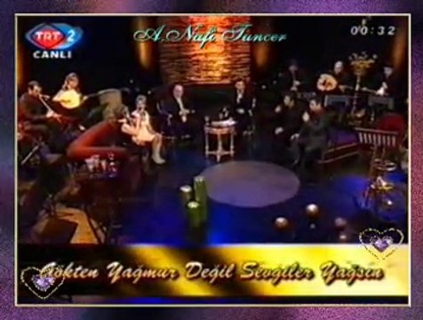 BİR TATLI HUZUR KORO-Gökten Yağmur Değil Sevgiler Yağsın (Susamış Topraklar Gibi Gönüller)