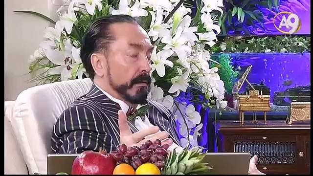 İngiliz derin devleti evrimi savunan Mevlana’yı destekleyerek Müslümanları pasifize etmeye çalışıyor.