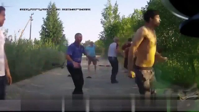 ЖЕСТОКИЕ РАЗБОРКИ И ДРАКИ НА ДОРОГАХ 2015