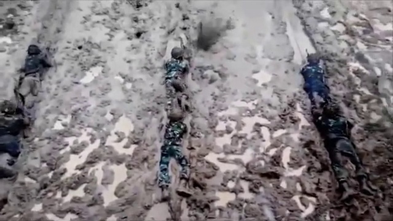 Vision shows extreme military training in Indonesia-military training in Indonesia