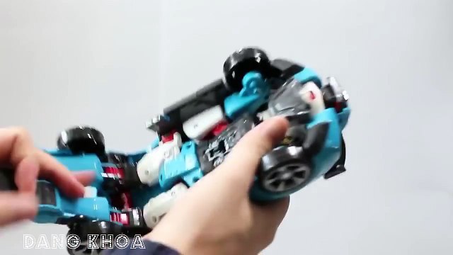 Đồ chơi ôtô Robot Car biến hình thành siêu nhân robot rất lợi hại