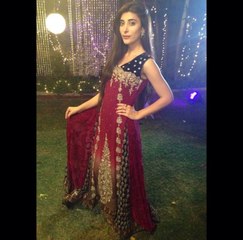 urwa hocane latest dance dubmash on bollywood song