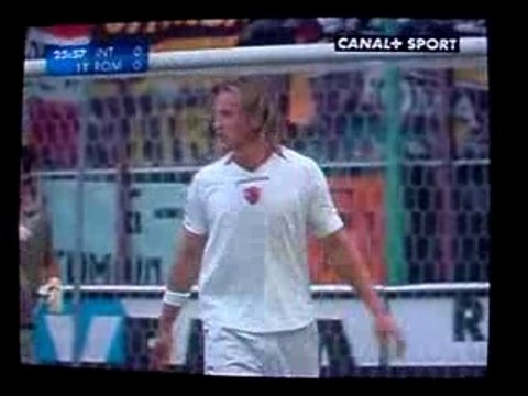 Mexes stops Crespo