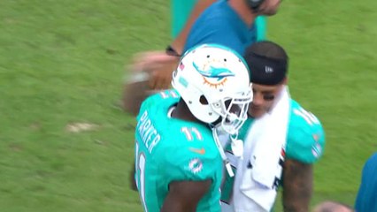 Ryan Tannehill connects with DeVante Parker for 15-yard touchdown