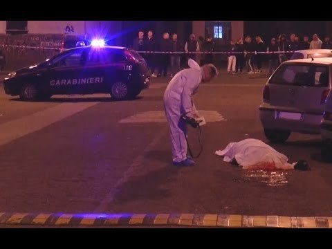 Napoli - Agguato a Secondigliano, ucciso Vincenzo Allocca (18.11.15)