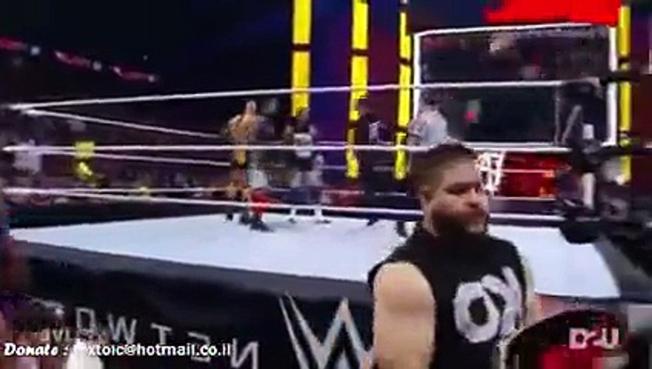 Team Rollins vs Team Reigns - Traditional 5-on-5 Survivor Series Elimination Match - WWE Raw 11_2_15