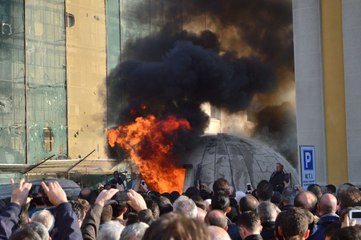 Report TV - Speciale - 2015-a e opozitës në protesta Sfida në 2016: Qeveria teknike - Anduela Ndreu