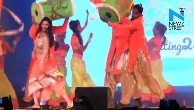 Daisy Shah’s drool worthy New Year performance at Country Club