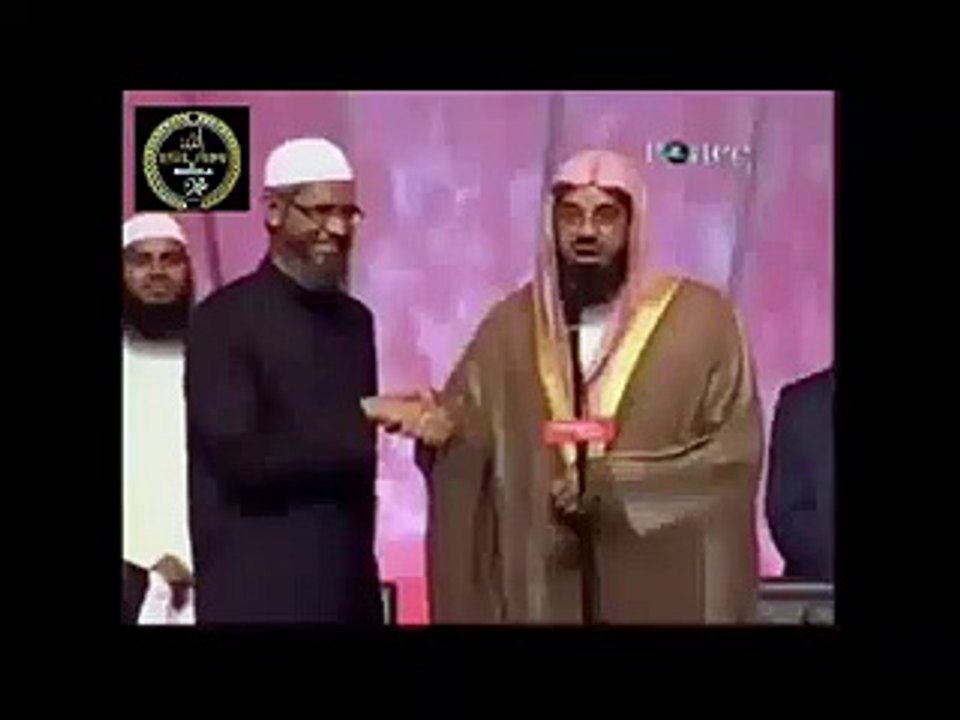 After kiss, Imam of Mecca said Shaitan to Zakir naik