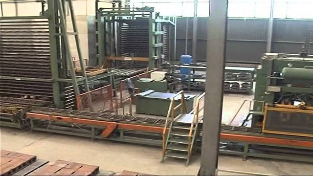EKSPERTET THONE SE SFIDE PER 2016 MBETET ULJA E PAPUNESISE DHE KLIME POZITIVE PER BIZNESIN LAJM