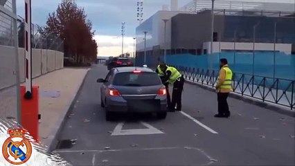 [VIDEO] James Rodriguez es perseguido por la policía a 200 Km-h • 2016