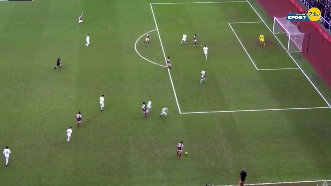 Andy Carroll  Goal - West Ham United 2 - 0 Liverpool - 02.01.2016 HD