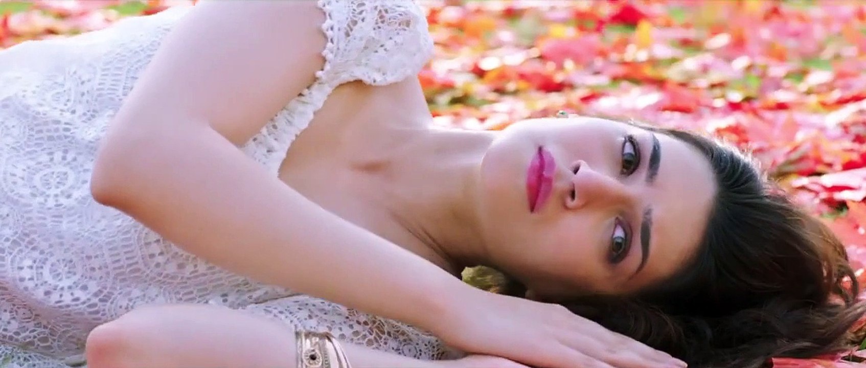 Daayre | Dilwale Song | Shah Rukh Khan and Kajol