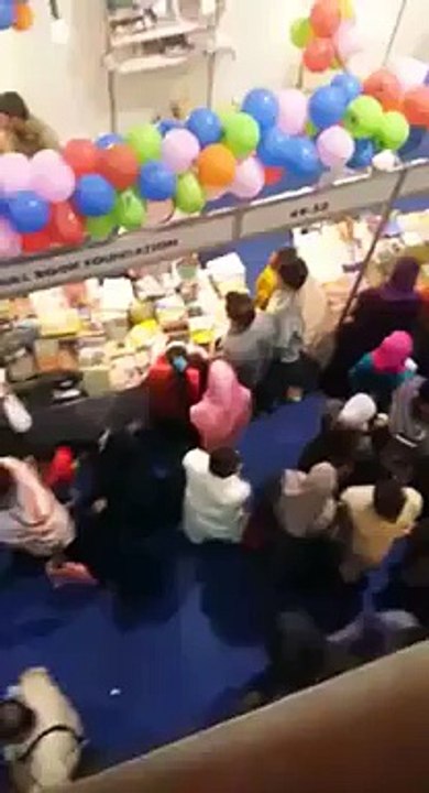 Man Harasses a girl wearing Hijab in Expo Center Karachi - Video Dailymotion