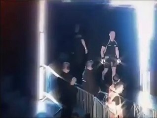 Конор_Макгрегор_Майк_Вуд_21_Ноября_2014_Бои_без_правил_MMA_видео_смотреть_бесплатно_ca77cab2075d.360