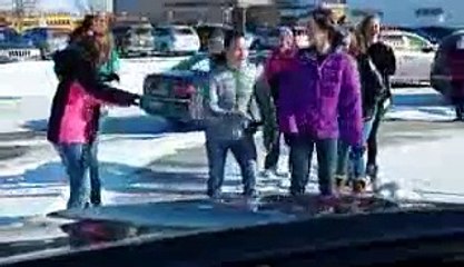 Alan Andersen picking up his Kids slipping on ice