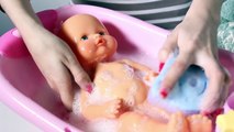 KZKCARTOON TV-Baby Doll Bathtime Nenuco Baby Girl Change Diaper How to Bath a Baby Toy Videos