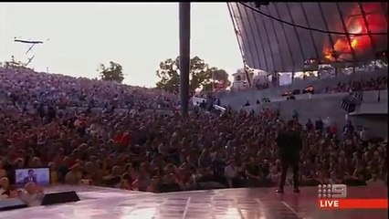 Taylor Henderson sings 'Santa Claus is coming to town'