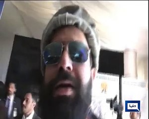 Exclusive Crowd chanting Hmara Nawaz zindabad