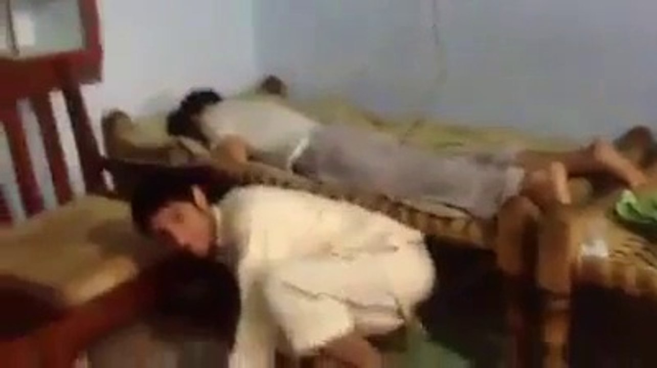 Pachto Zalzala Funny Video