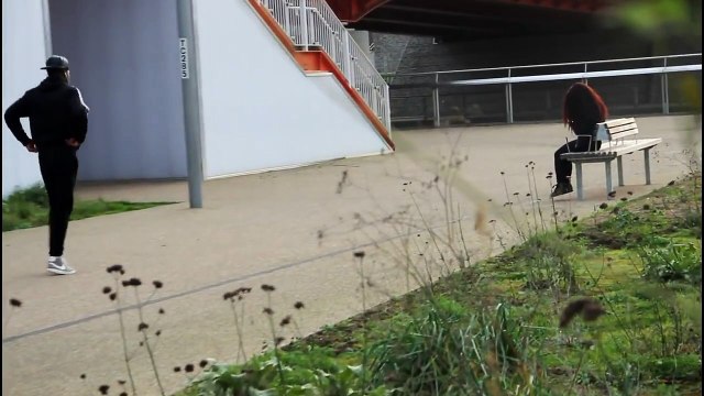 KISSING GIRLS BY PRETENDING TO BE KSI PRANK